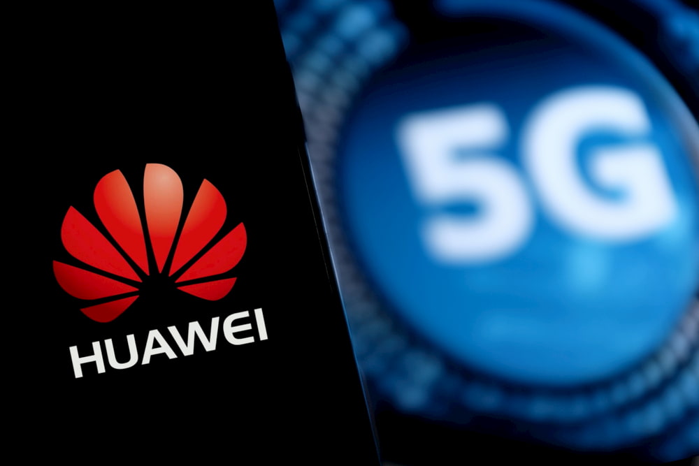 Huawei logo with 5G logo on the right.