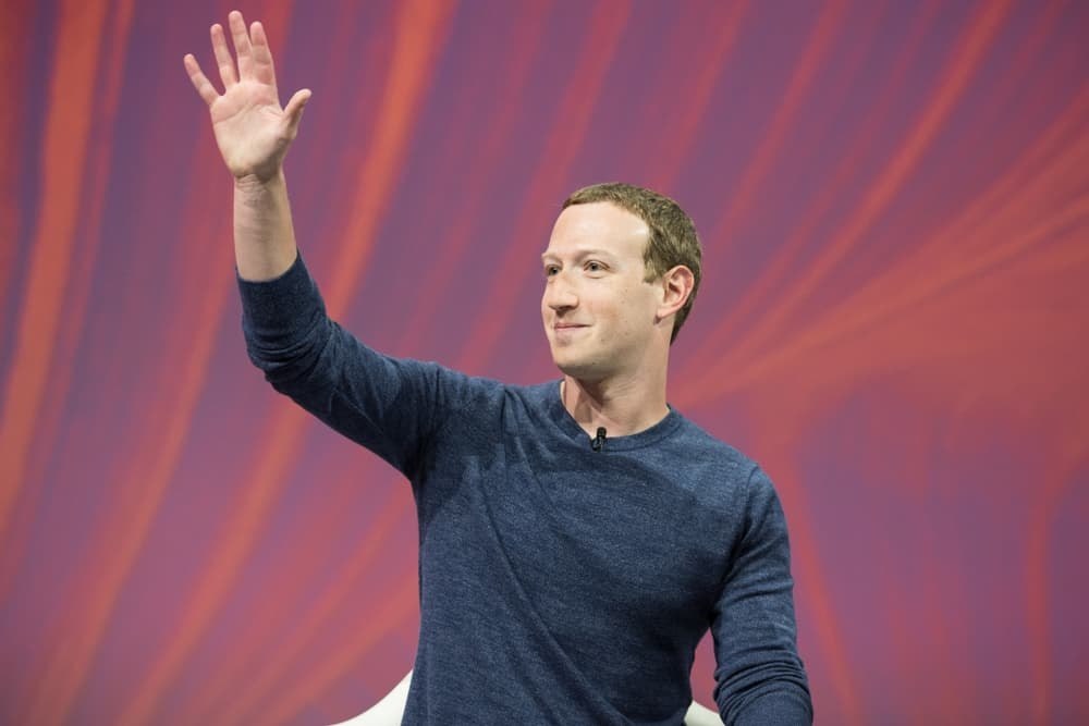 Who owns Instagram: Mark Zuckerberg