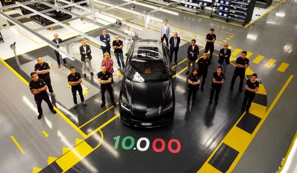 Lamborghini delivers its 10,000th Urus vehicle to Russia
