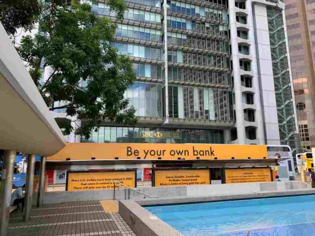 Massive-ads-backing-Bitcoin-plastered-in-front-of-HSBC-offices-main
