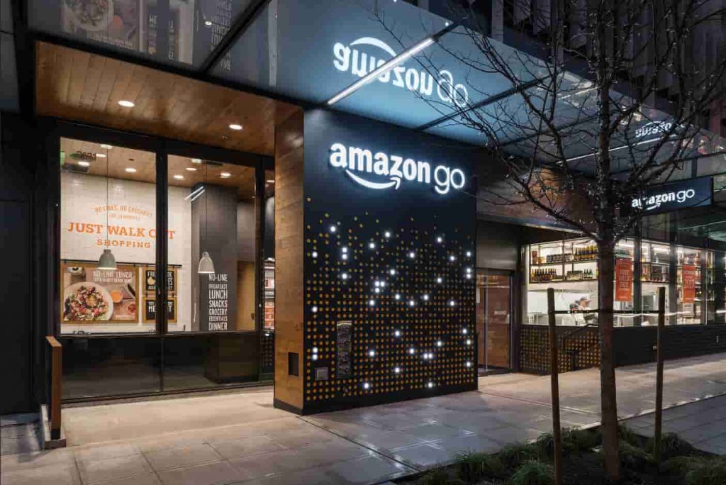 Bullish analyst’s commentary hints upside for Amazon's stock