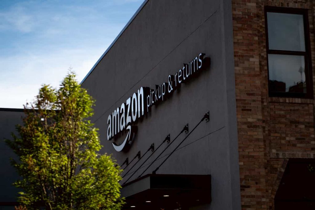 Amazon spearheaded employment gains in 2020 with worldwide workforce increasing by 370k
