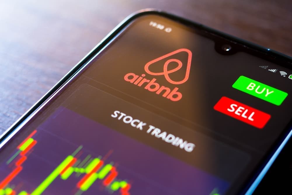 Airbnb stock forecast: Analysts predict 22% upside for ABNB