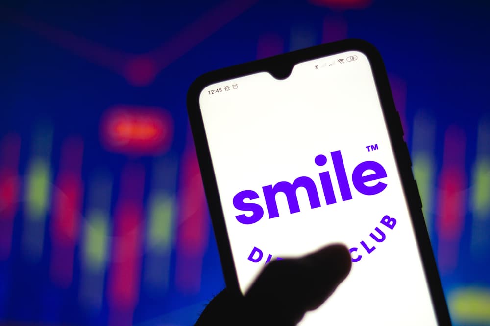 SDC stock forecast: Analysts estimate a 24% upside for SmileDirectClub