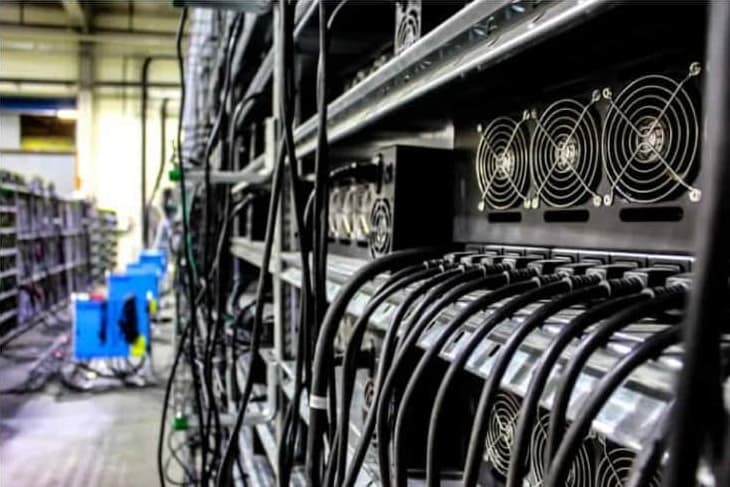 Bitcoin miners unmoved by weekend's sell-off as hash rate on the rise
