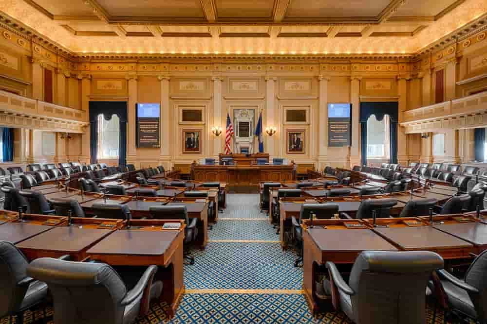 U.S. Virginia Senate unanimously passes historic crypto banking bill