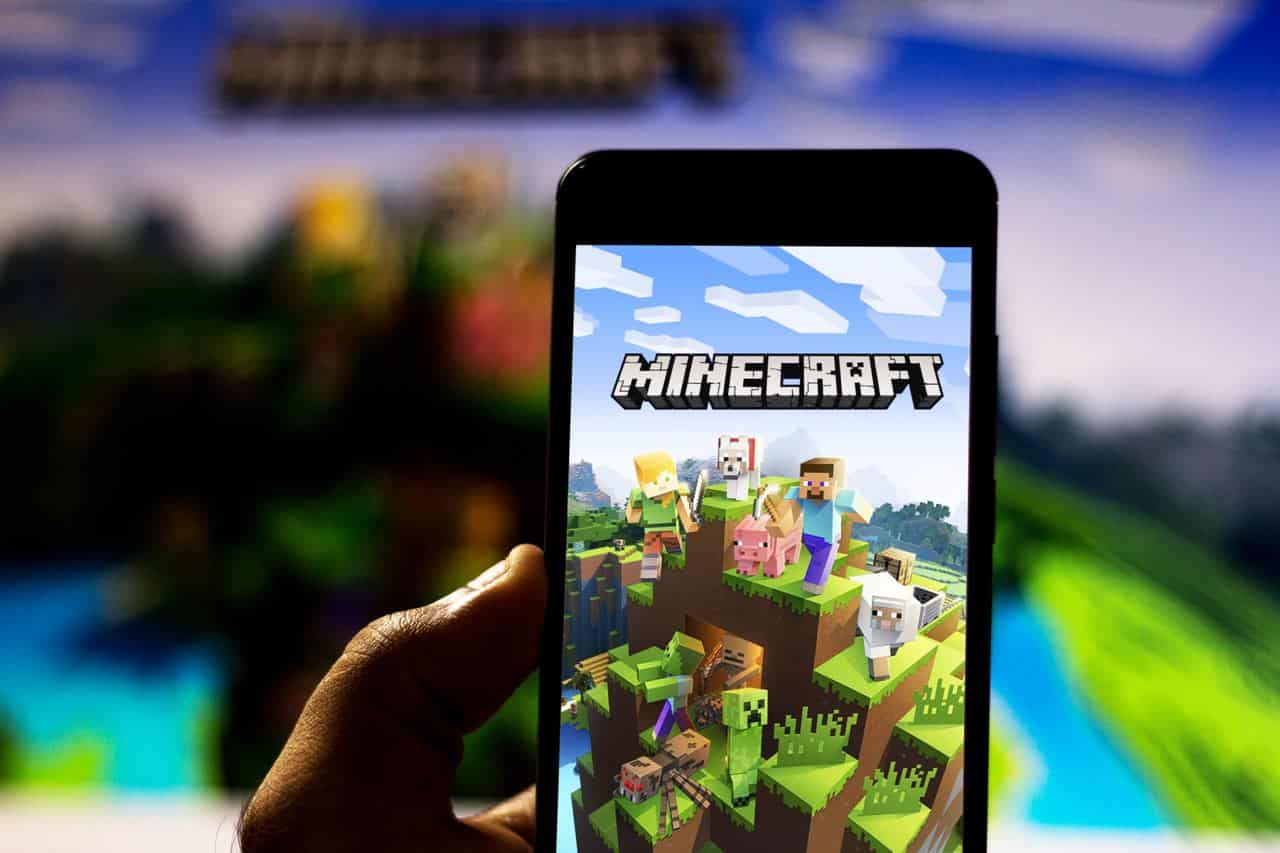 Minecraft devs draw up a pledge for studios to engage responsibly with  crypto