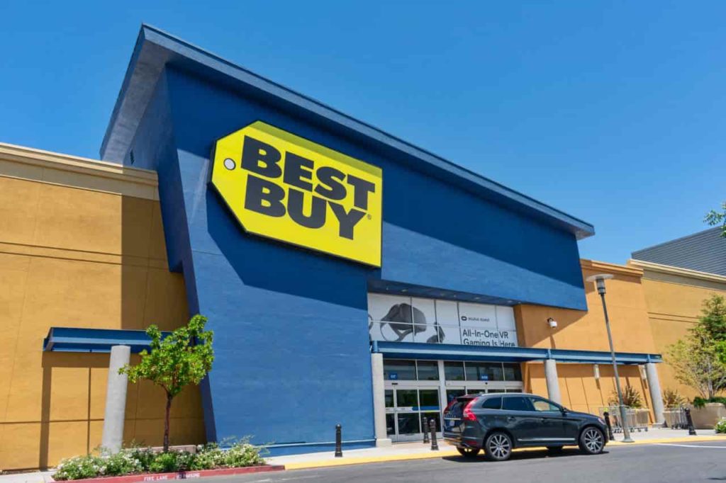 Best Buy founder splurges on his own stock despite analysts downgrading BBY