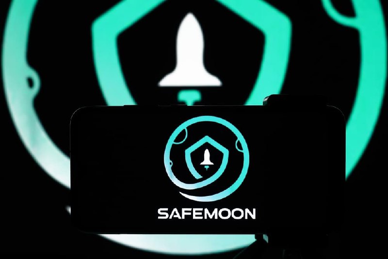 SafeMoon loses almost 80% of its value in 2022 despite V2 migration