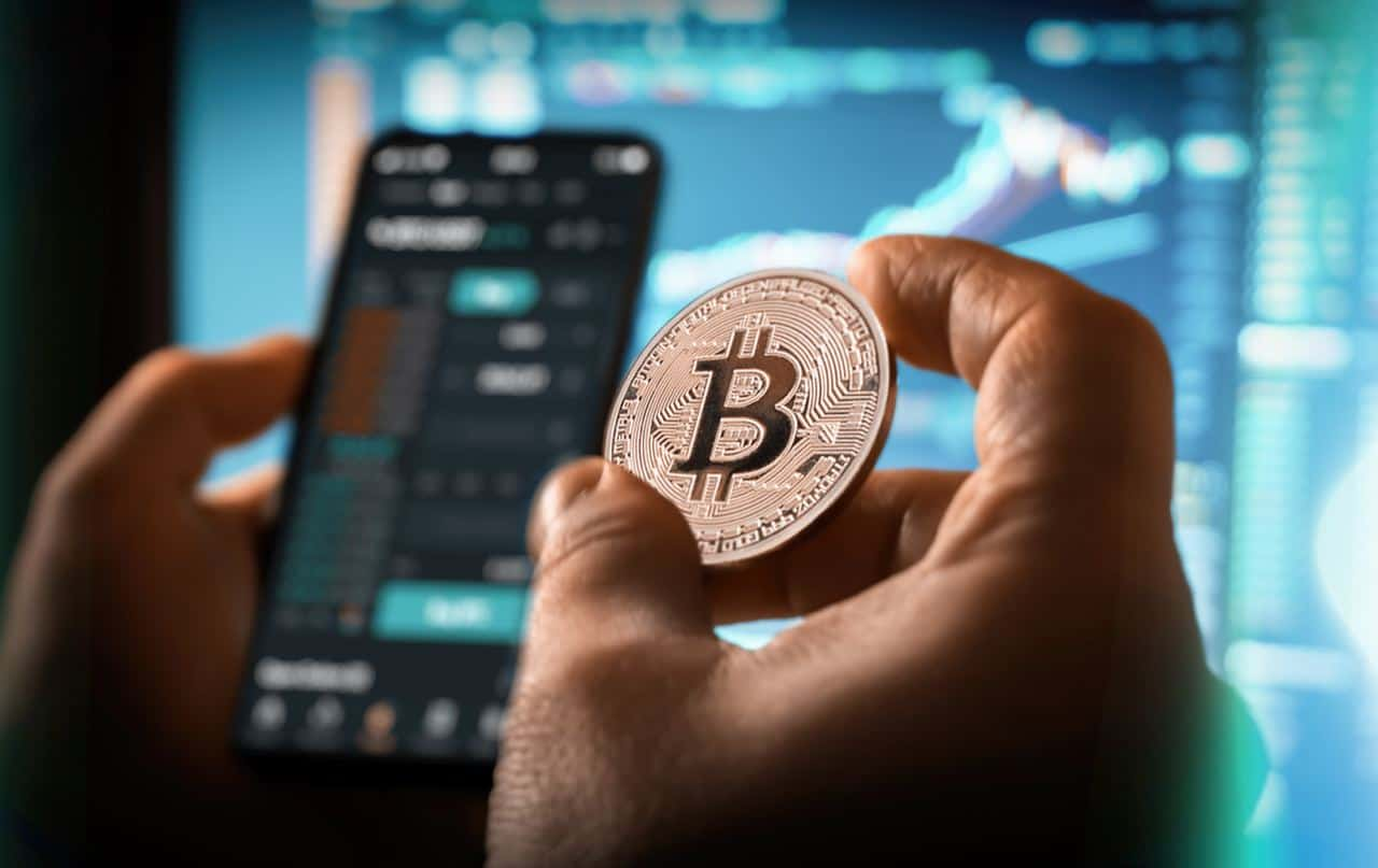 Crypto stocks drop in premarket trading as Bitcoin falls below 22 000