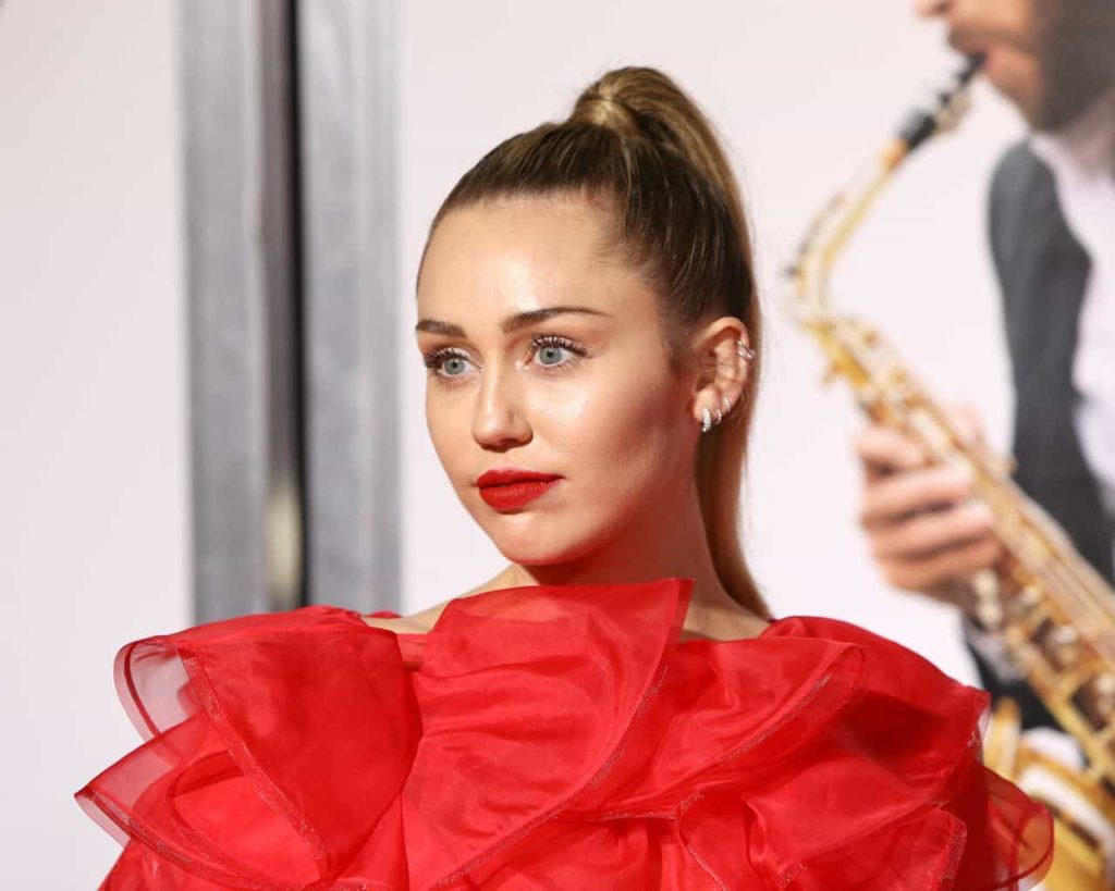 Music star Miley Cyrus enters the metaverse with 2 trademark filings
