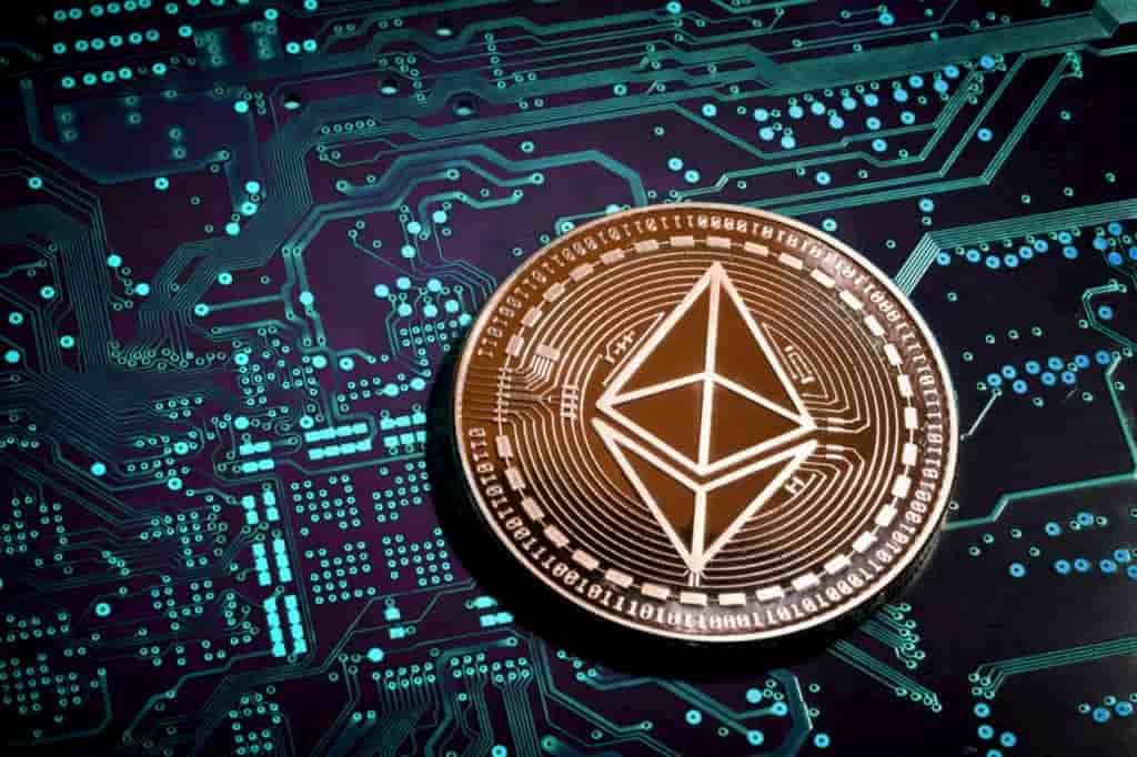 Ethereum social dominance grows over 20% in a month as Merge nears