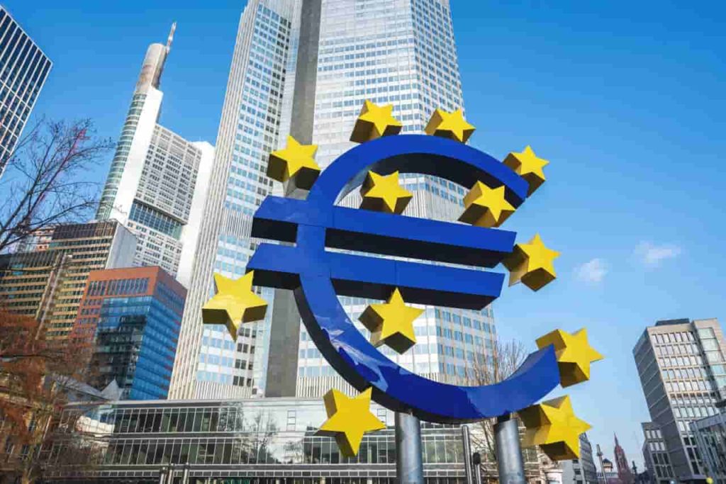 Eurozone's GDP and employment grow faster than expected despite geopolitical concerns
