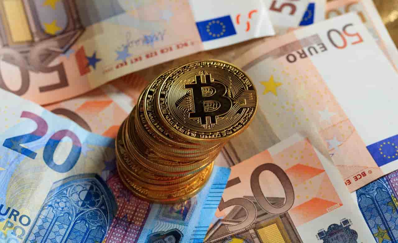 Investors ditch the euro and pound for Bitcoin in record numbers as their  value plummets