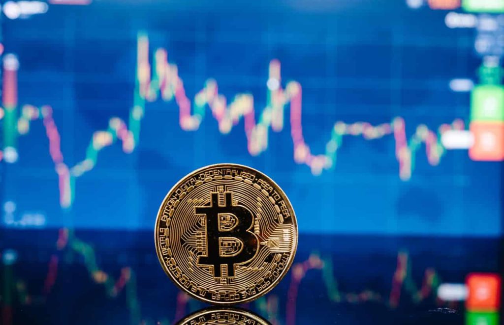 Bouncing ball pattern with a rally won’t ‘end well’ for Bitcoin, analyst warns