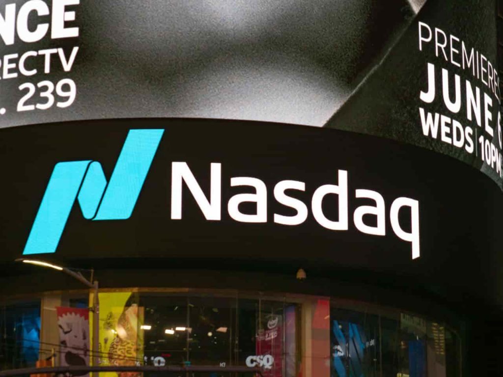 Nasdaq 100 total returns slump for the first time in 13 years