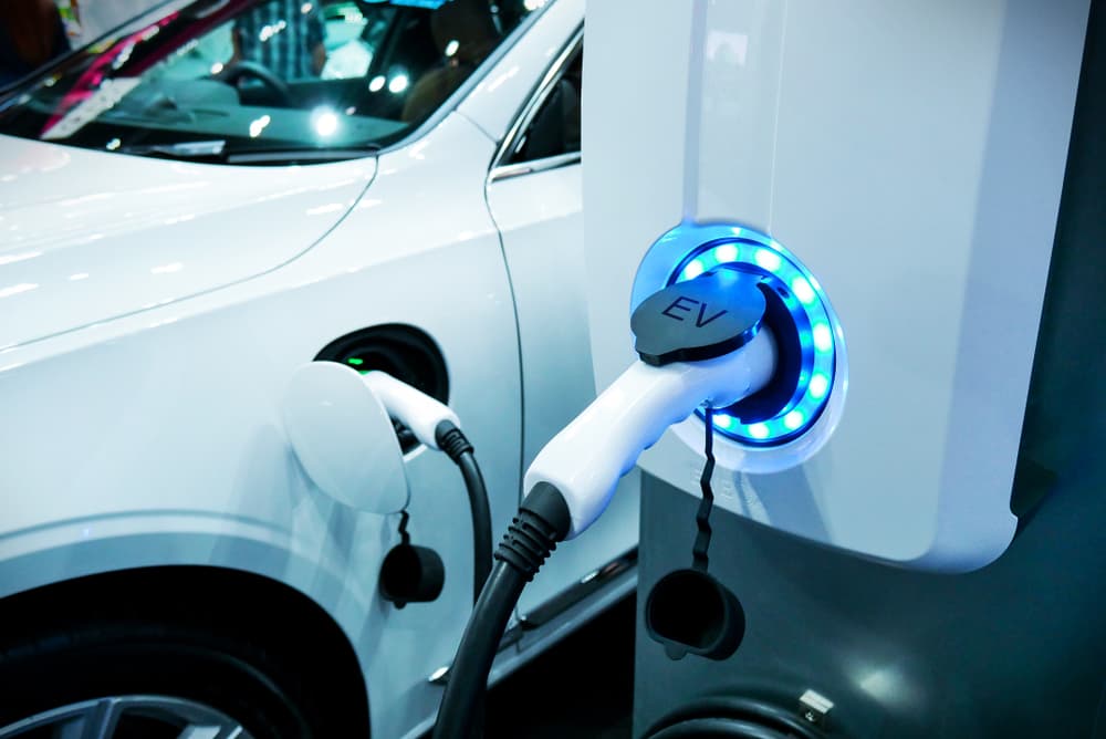 Europe's Electric vehicle 2022 sales grow in Q3 despite economic challenges