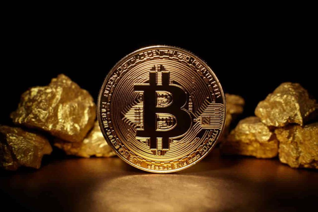 Bitcoin is a 'top contender' to outperform gold in the long run, says commodity guru