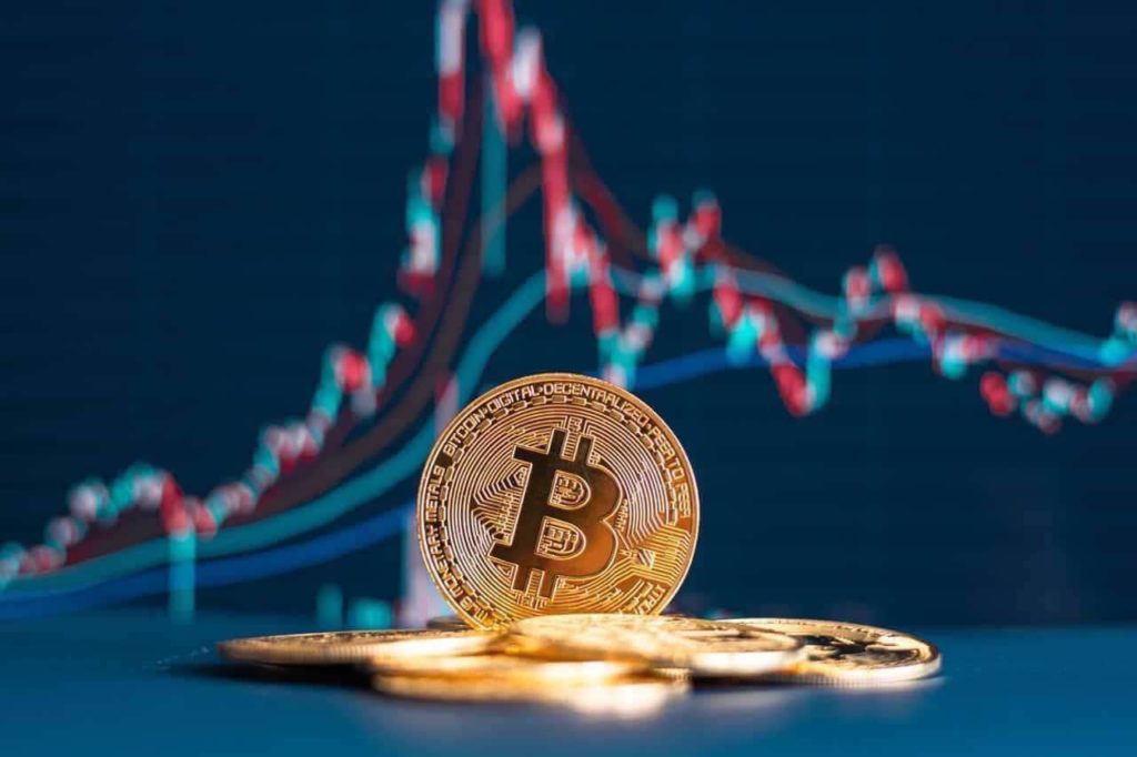 Bitcoin is on the verge of a bullish breakout; $18k BTC in sight?