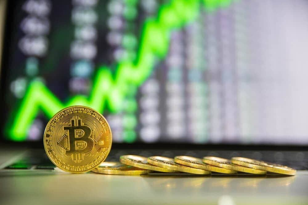 Cryptocurrency market starts 2023 by reclaiming $800 billion market cap