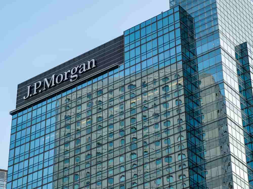 5 leading investment banks collected $27 billion fees in 2022, JP Morgan shines