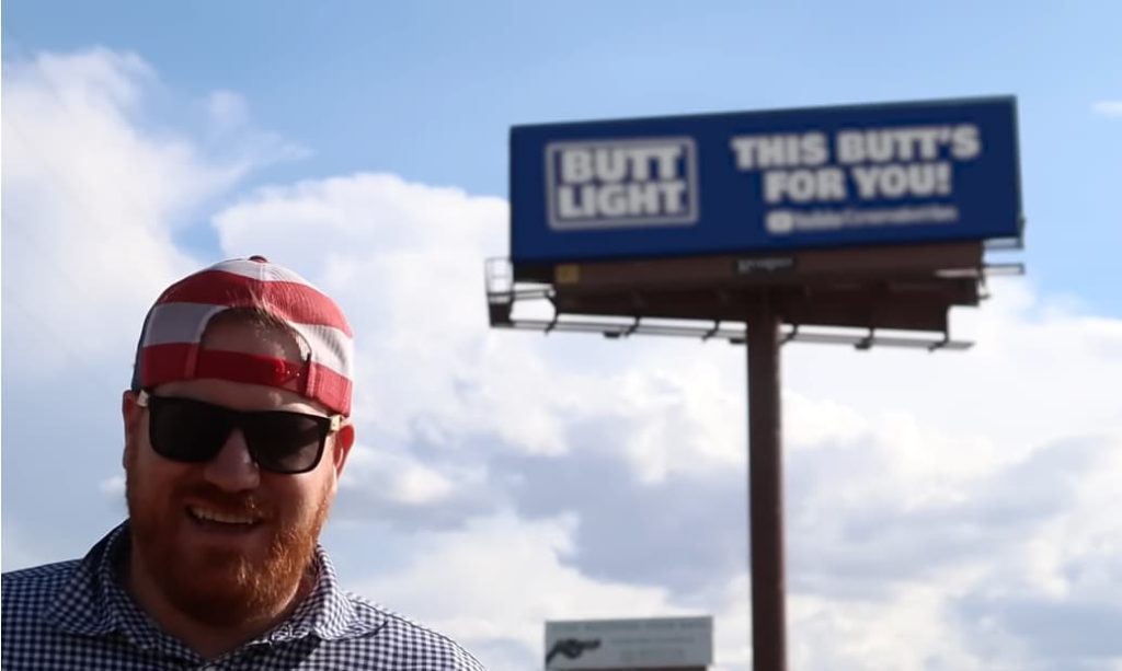 YouTuber plasters massive 'BUTT LIGHT' billboard trolling Bud Light