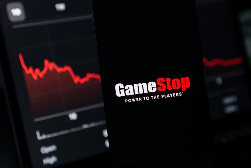 GameStop (GME) stock: Is a massive sell-off looming on the horizon?
