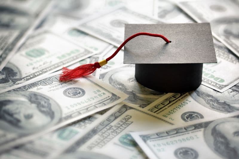 R. Kiyosaki: We’re bleeding our students' pockets with debt as our biggest asset