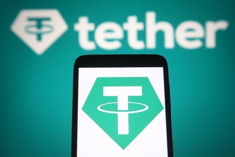 Investors are massively redeeming hundreds of millions of Tether stablecoin (USDT)