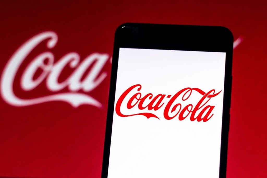 Coca-Cola stock crashes to 52-week low, heading for worst year since 2008