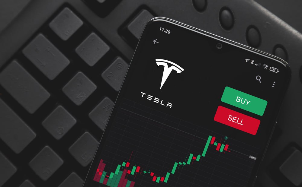 3 Reasons Not to Invest in Tesla (TSLA) Right Now
