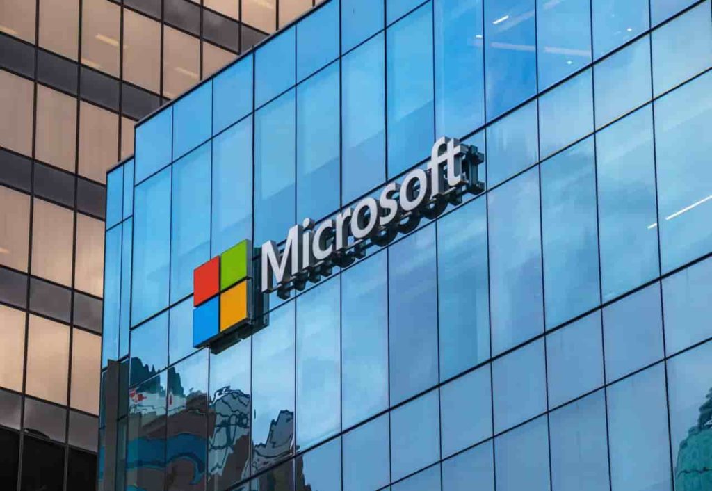 AI predicts Microsoft stock price for January 1, 2024