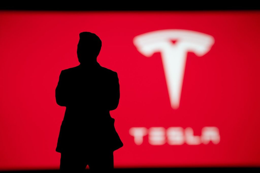 Wall Street sets Tesla stock price for the next 12 months