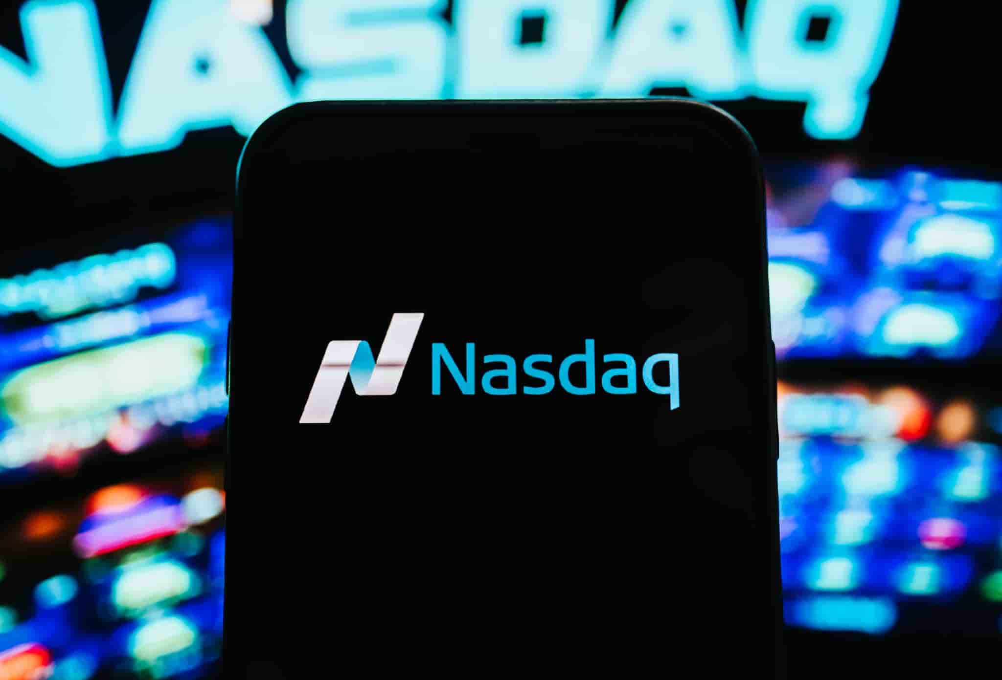 https://assets.finbold.com/uploads/2024/01/These-are-the-3-best-performing-Nasdaq-100-stocks-in-2024.jpg