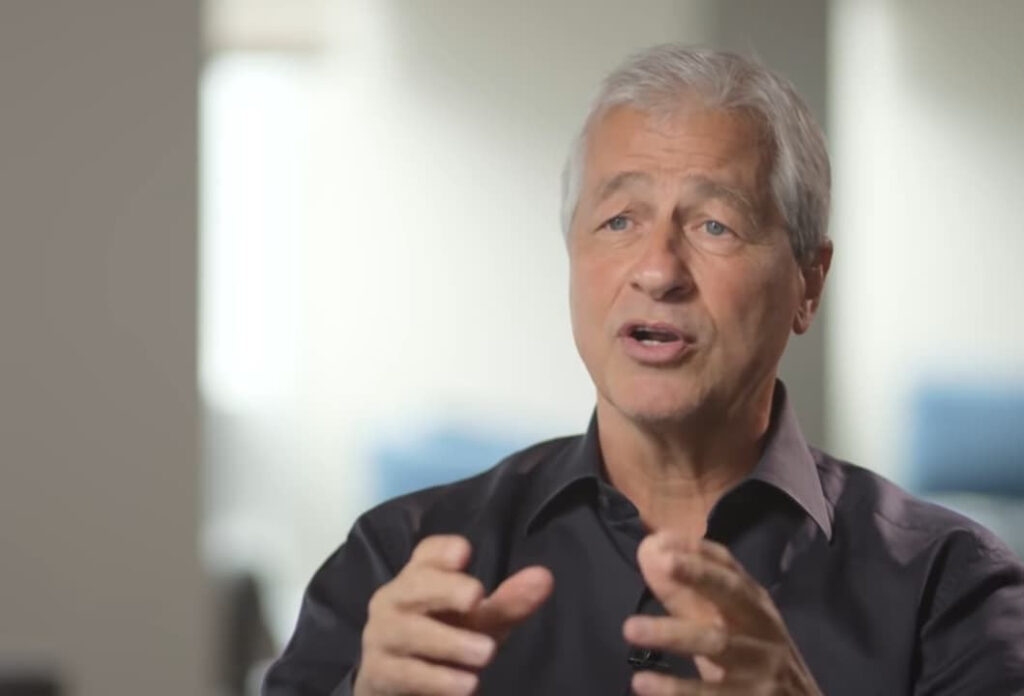 JPMorgan CEO's stock trades: Impeccable timing or insider trading?