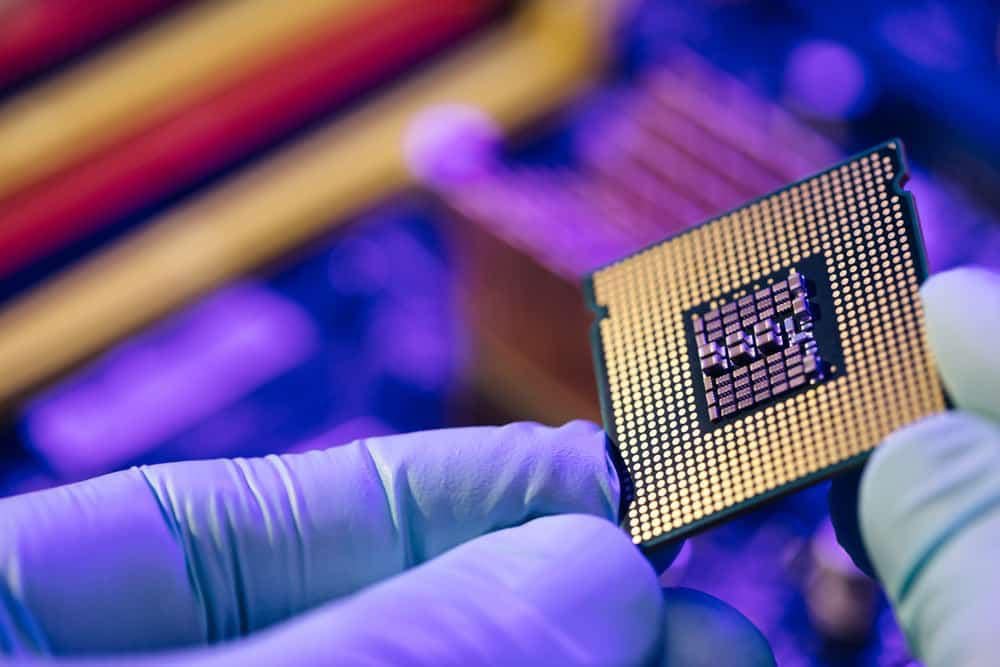 Missed the Boom in NVDA, SMCI, AMD? Here's the Next Big AI Chip stock