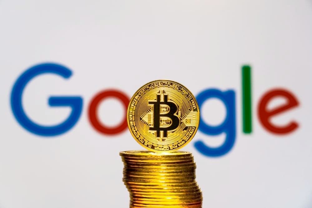 'Bitcoin fees' keyword trends on Google and social aggregators