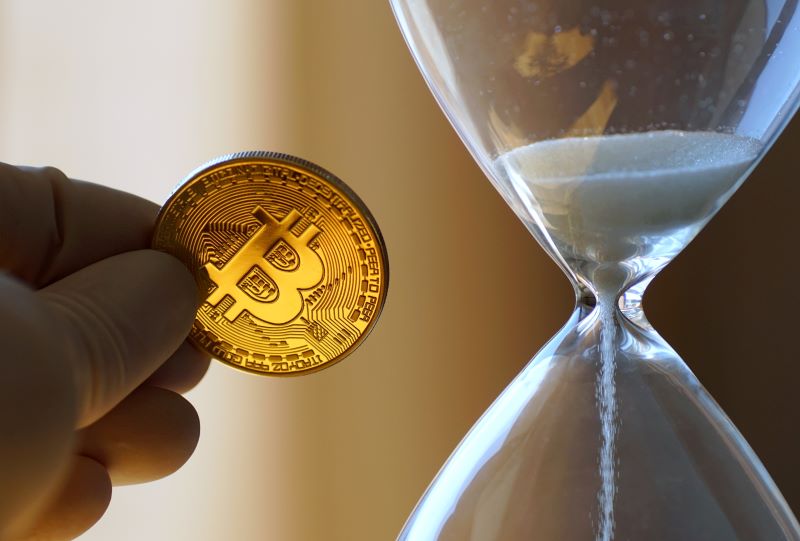 Bitcoin halving days away: Analyst predicts imminent surge to $80,000