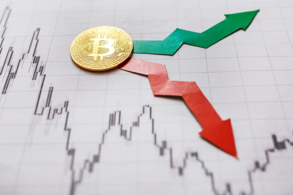Bitcoin's last stand: BTC faces buoyant target amid price bottom calls