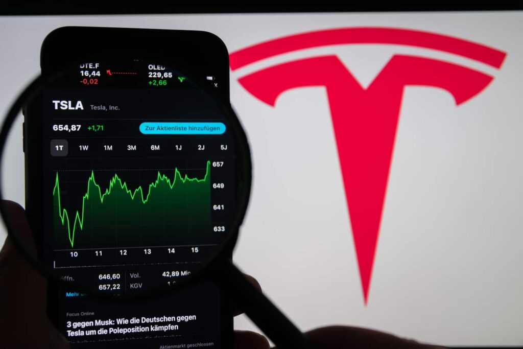Could Tesla's stock bounce back? New data from a crucial indicator says yes