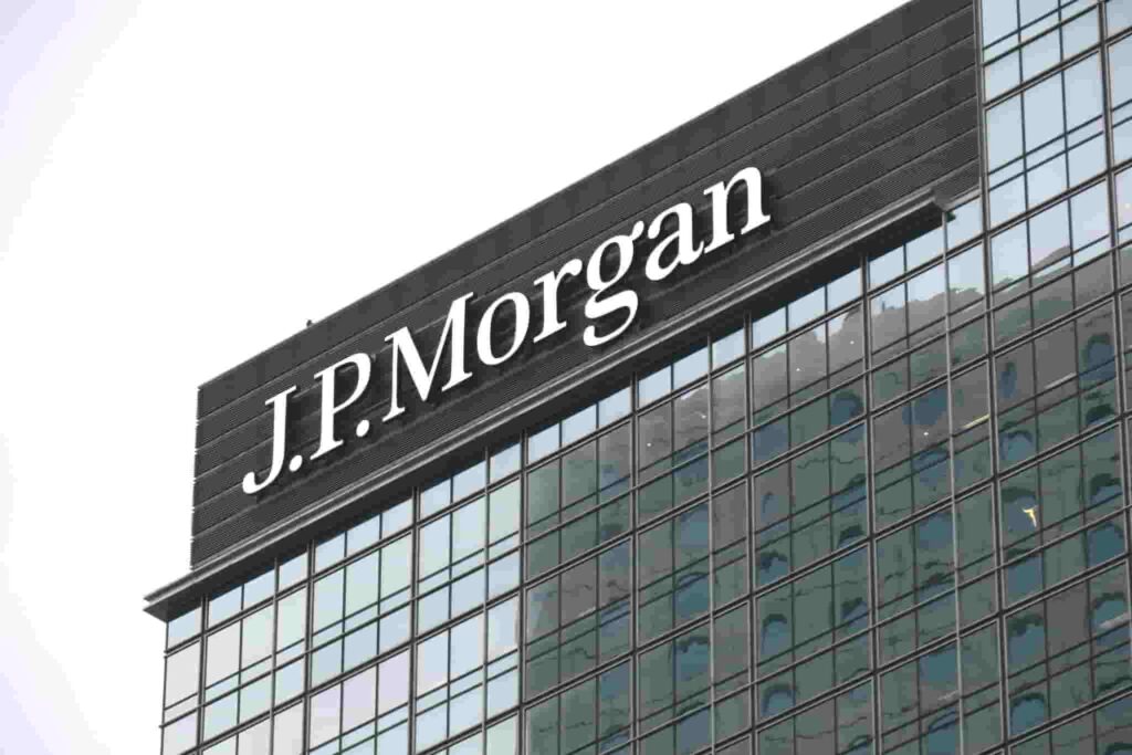 How the U.S. govt may be helping JPMorgan do insider trading