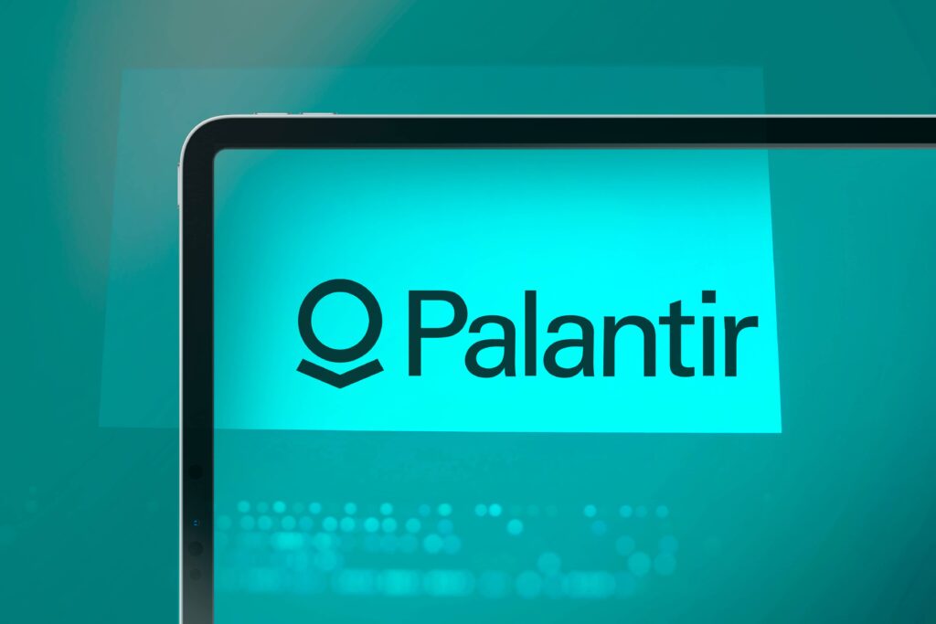 Since February, Palantir's stock price has experienced a significant surge, climbing from $16.72 to $22.96, representing a 37% increase, largely due to Palantir's partnership with Oracle.