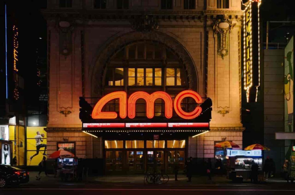 Analysts revise AMC stock price target amid short squeeze