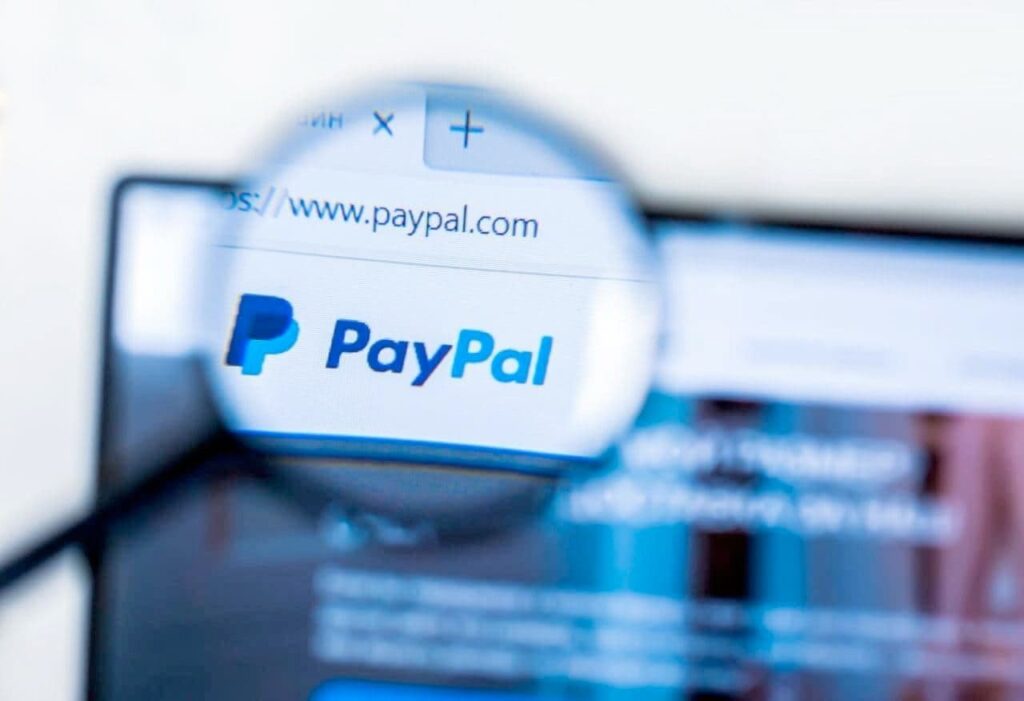 PayPal eyes ad business, set to utilize data from millions of users