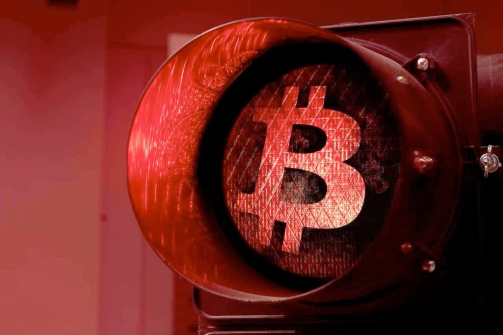Bitcoin enters 'a very critical', Here's the next play
