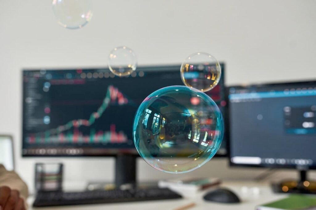 Stock market indicator resembles the 2000 dot-com bubble pattern