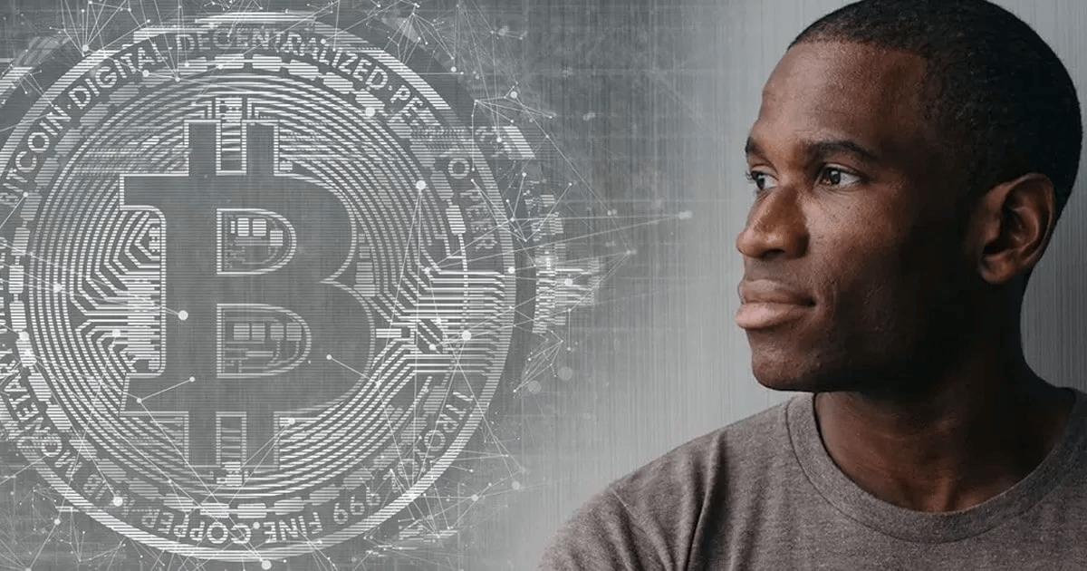 Arthur Hayes Predicts Coming Altcoin Season, Here’s His Top Pick