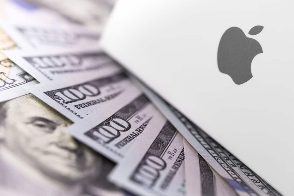 Monster insider trading alert for Apple stock