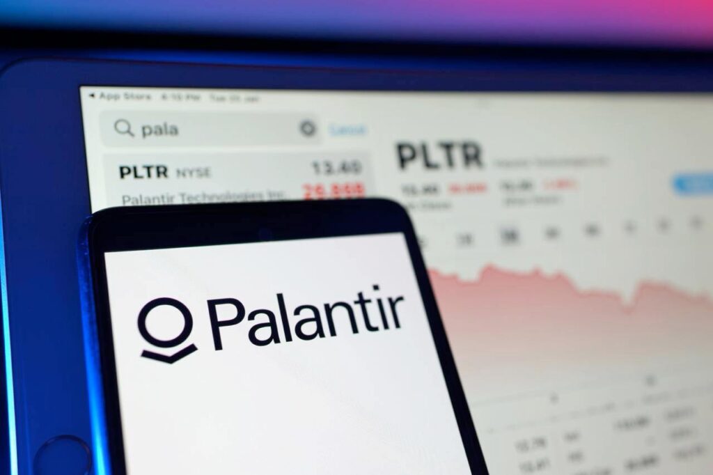 Palantir stock is ‘looking very expensive’; Will PLTR crash?