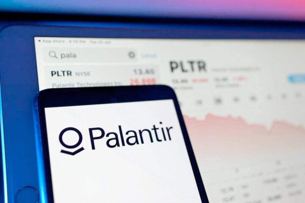 Should you buy Palantir stock as S&P 500 inclusion begins to pay off? 